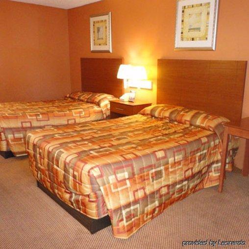Plantation Inn Hotel And Lounge Room photo