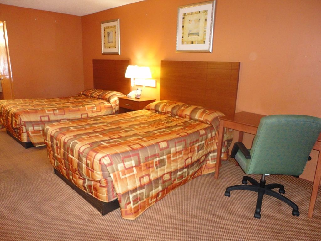 Plantation Inn Hotel And Lounge Room photo