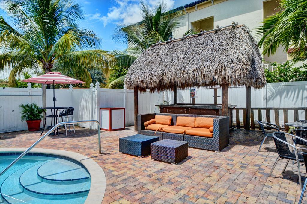 Plantation Inn Hotel And Lounge Exterior photo
